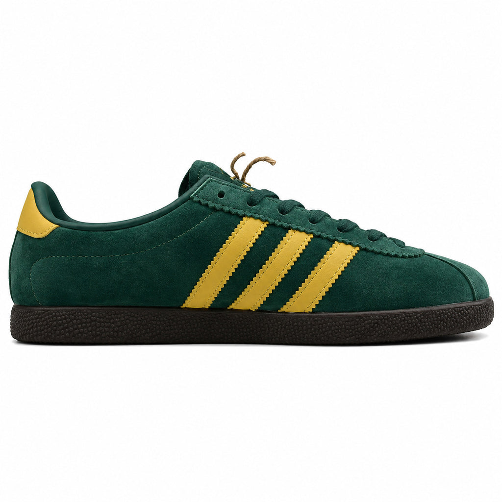 Adidas Liverpool verde ante, franjas amarillas y suela negra, lateral interior