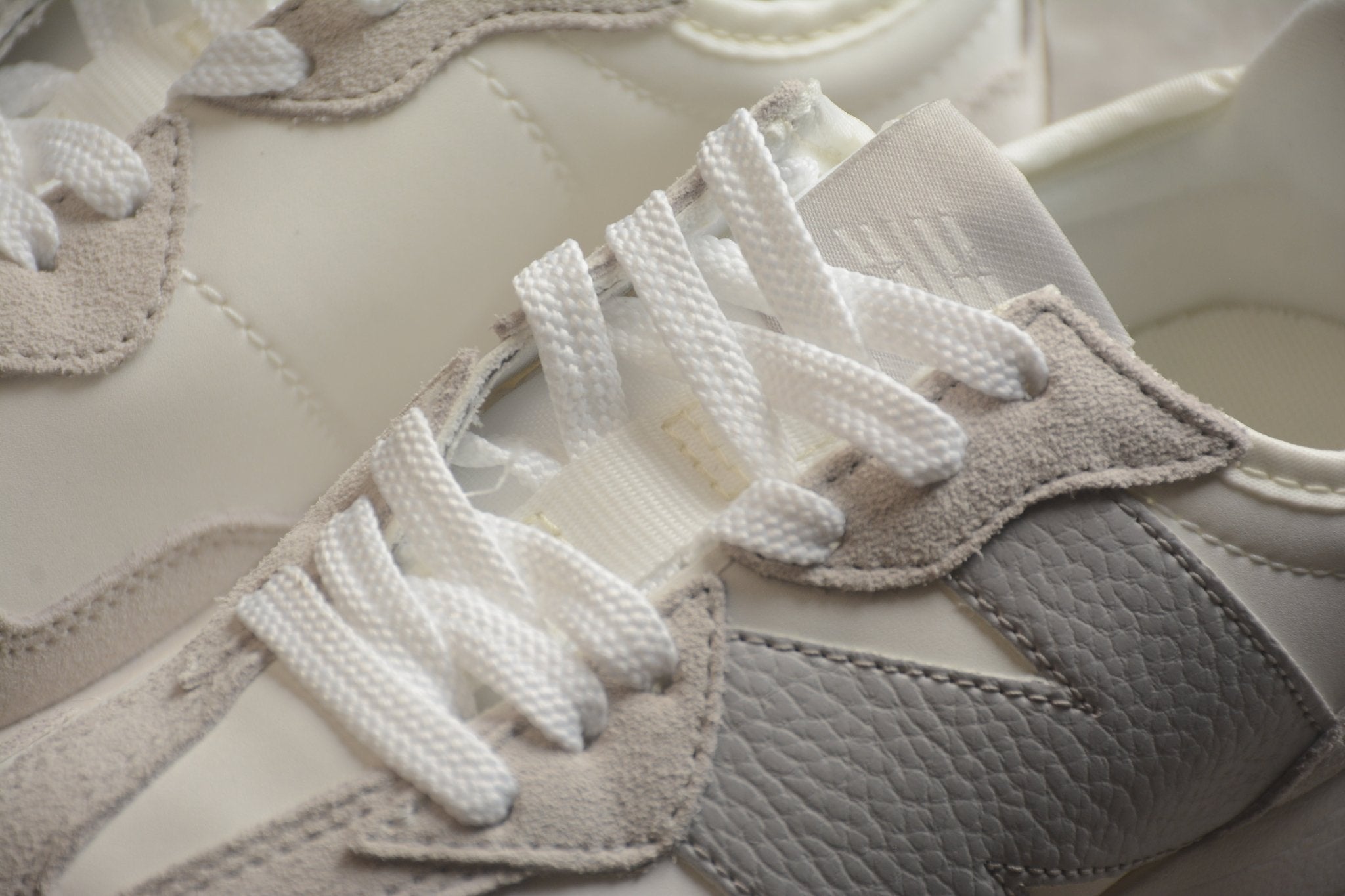 Essenza Rosa NB 327 White / Grey | zapatillas Essenza Rosa