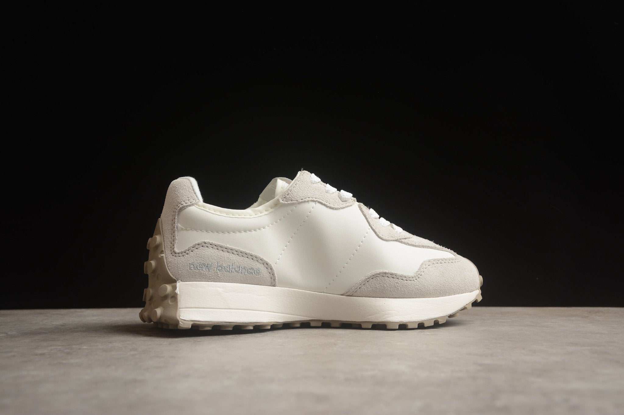 Essenza Rosa NB 327 White / Grey | zapatillas Essenza Rosa