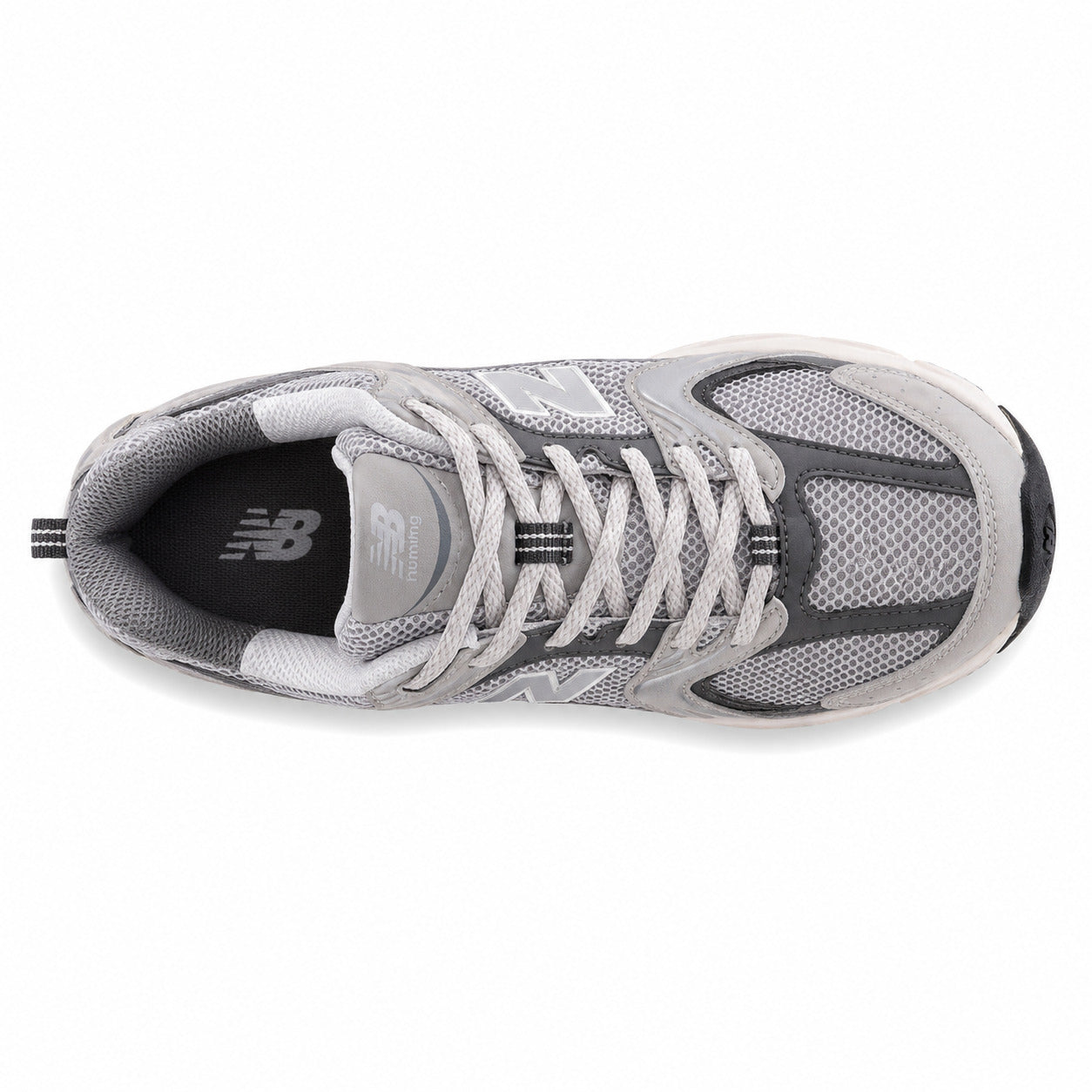 New Balance 530 gris crema ante vista superior cordones