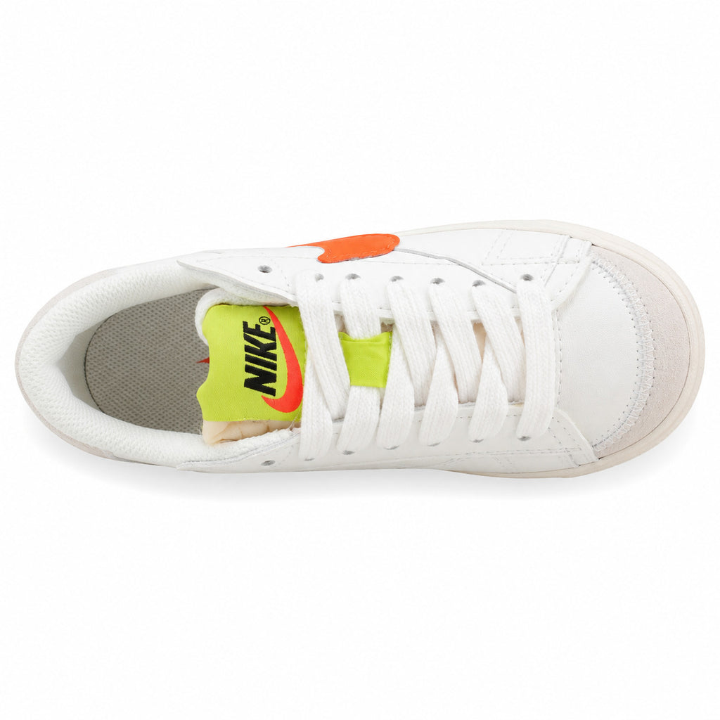 Nike Blazer Low 77 blanco naranja lima vista superior