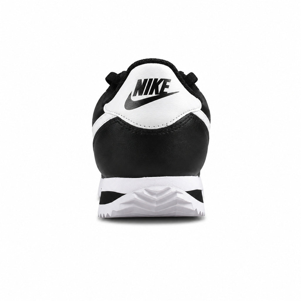Nike Cortez negro blanco detalle talón