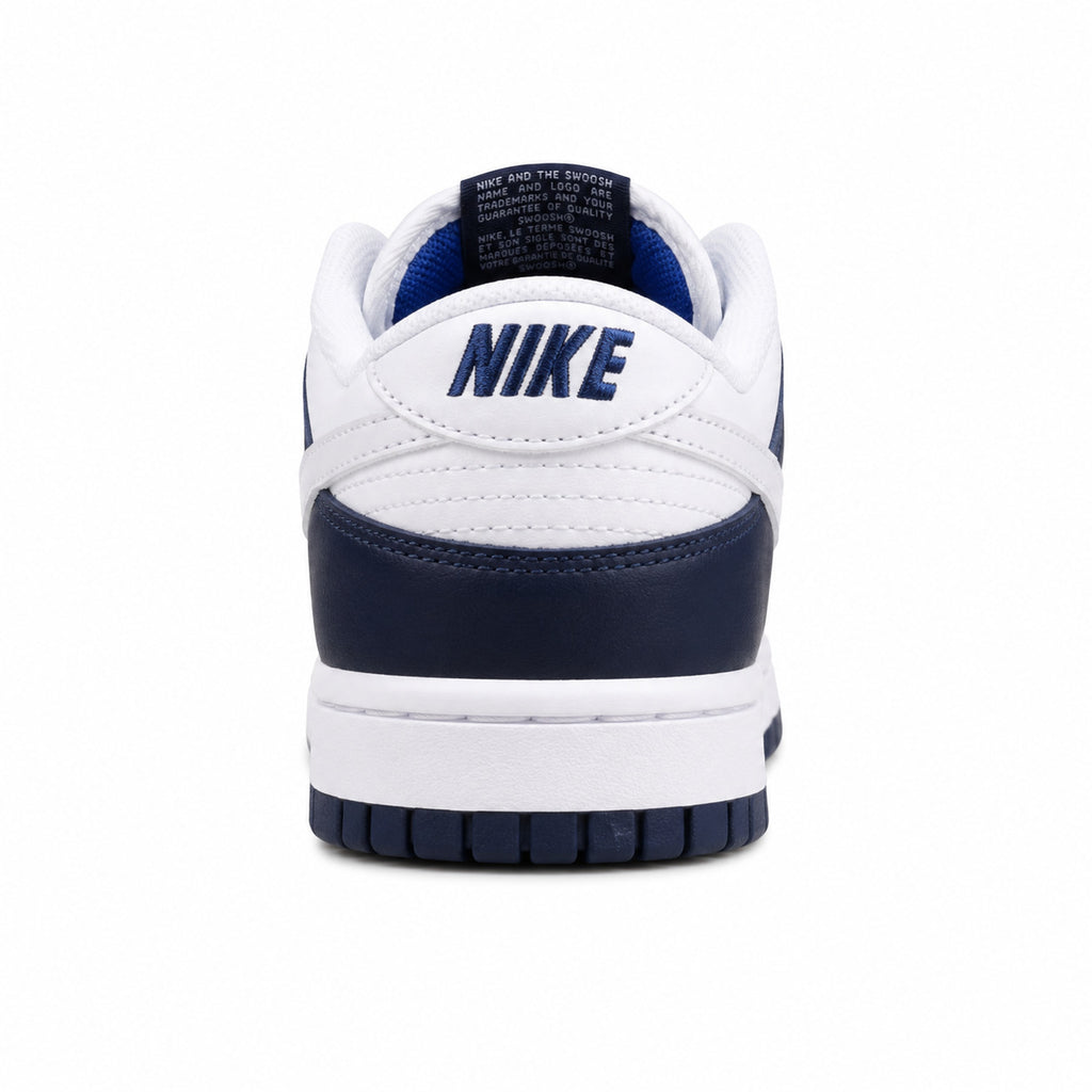 Nike Dunk Low blanco azul marino royal detalle talón
