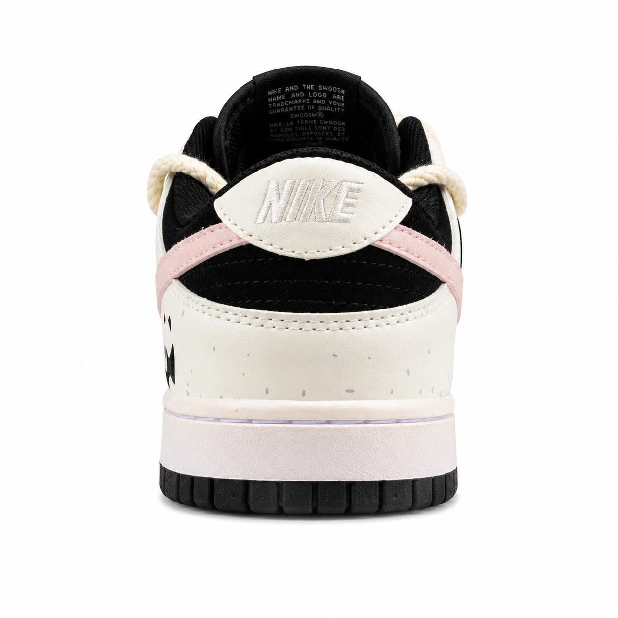 Nike Dunk Low crema negro rosa detalle panda talón