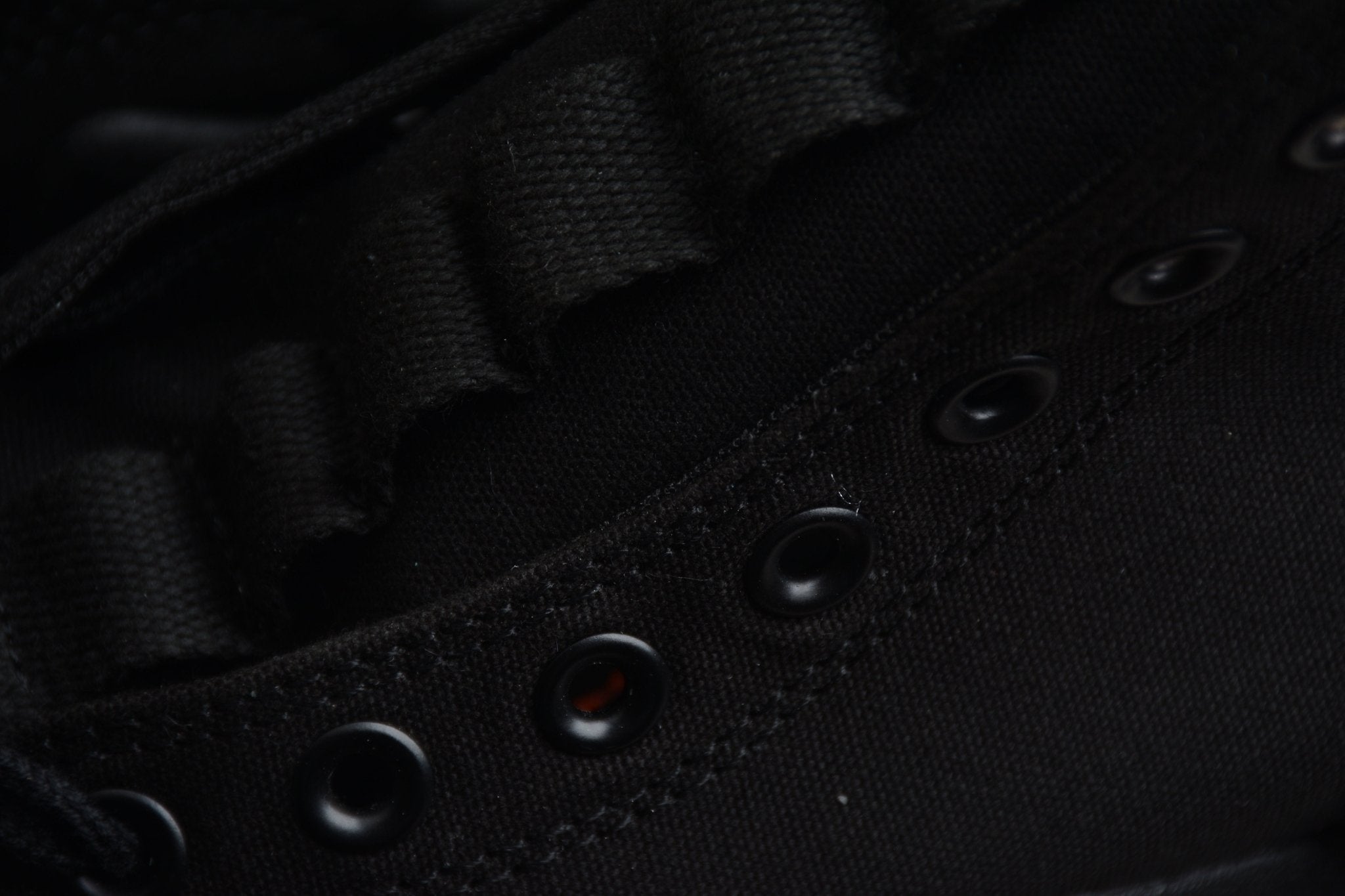 Essenza Rosa Run Star Motion HI Triple Black | zapatillas Essenza Rosa